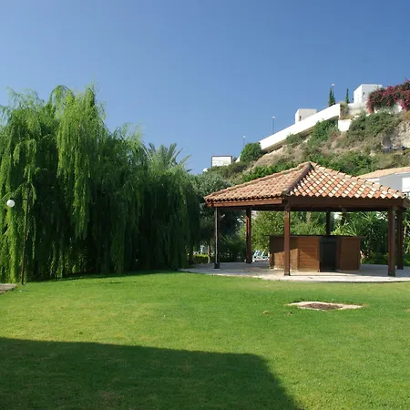 Aparthotel Hylatio Tourist Village Pissouri