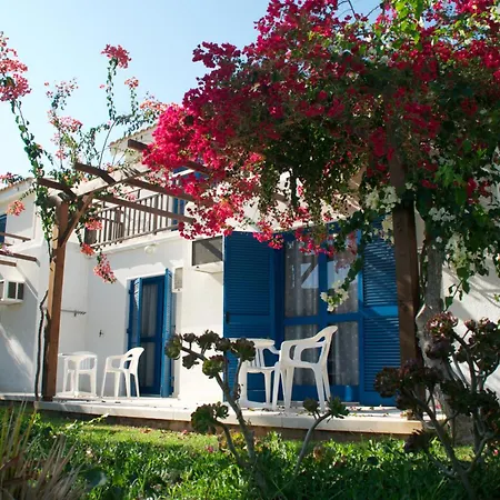 Hylatio Tourist Village 아파트호텔 피조우리