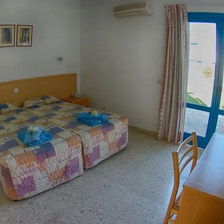 Aparthotel Hylatio Tourist Village Pissouri