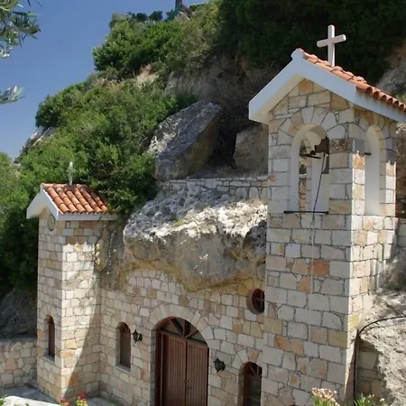 Hylatio Tourist Village מלון דירות 4*