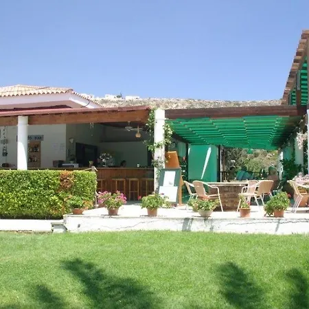 Апарт-отель Hylatio Tourist Village Писсури