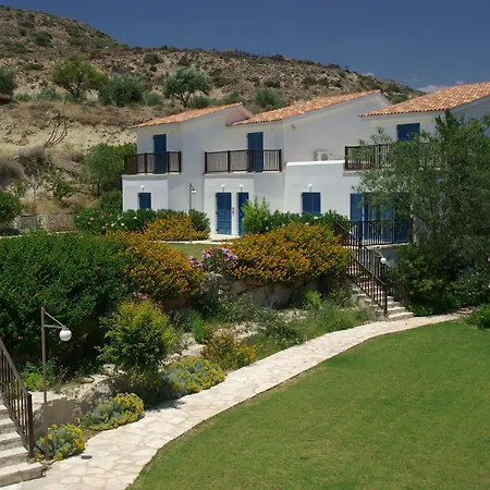 Hylatio Tourist Village 4* פיסורי