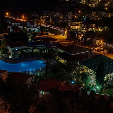 아파트호텔 Hylatio Tourist Village 피조우리