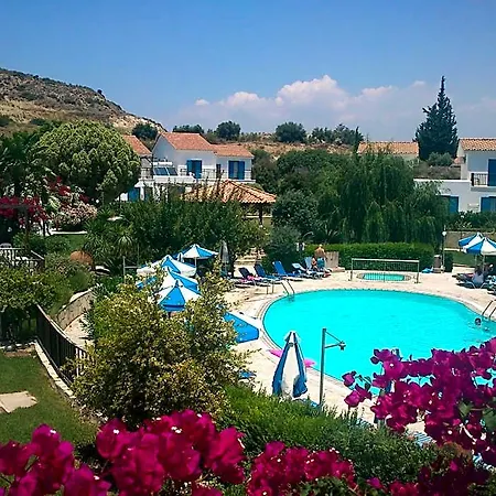 Hylatio Tourist Village Aparthotel Pissouri