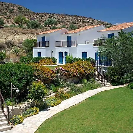 Hylatio Tourist Village Aparthotel 4*