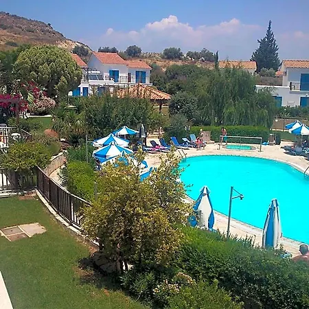 Hylatio Tourist Village Aparthotel Pissouri