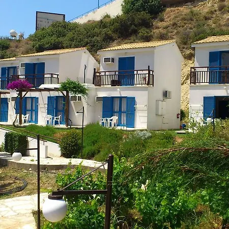 Hylatio Tourist Village 3* Pissouri