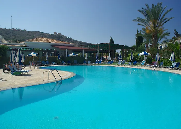 Hylatio Tourist Village 4* Pissouri