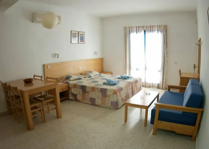 Hylatio Tourist Village Aparthotel Pissouri