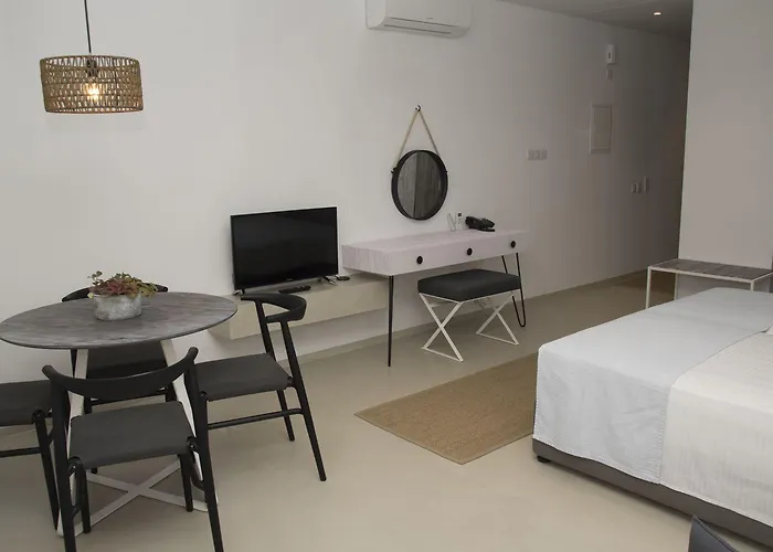 Aparthotel Hylatio Tourist Village Pissouri