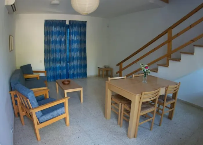 Hylatio Tourist Village Aparthotel Pissouri