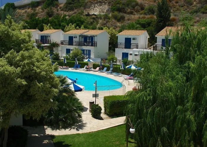 Hylatio Tourist Village 4*