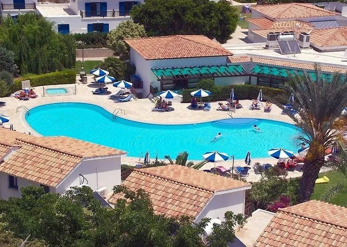 Hylatio Tourist Village 4* Pissouri