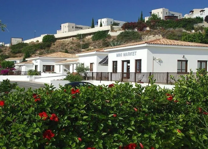 Hylatio Tourist Village Pissouri