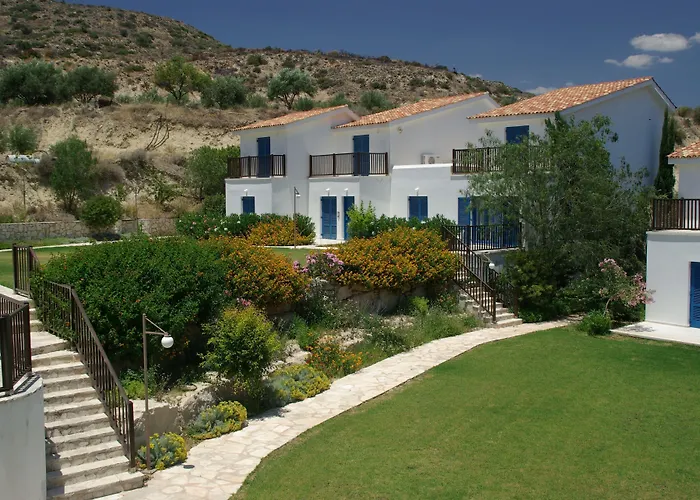 Hylatio Tourist Village 4* Pissouri