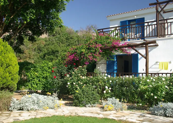 Hylatio Tourist Village 4* Pissouri