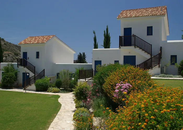 Hylatio Tourist Village 4* Pissouri