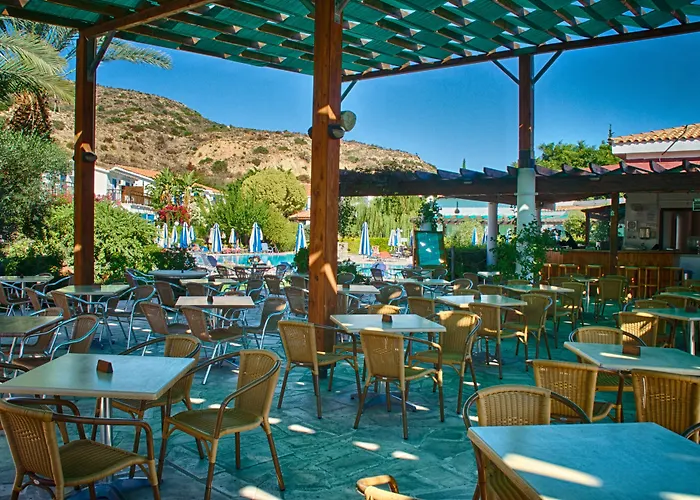 Hylatio Tourist Village Apartahotel Pissouri