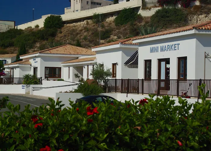 Hylatio Tourist Village Apartahotel