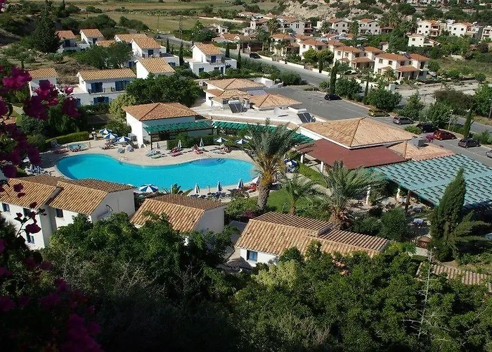 Hylatio Tourist Village Aparthotel Pissouri