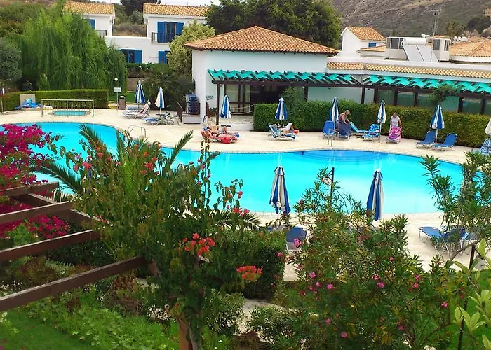 Hylatio Tourist Village Apartahotel