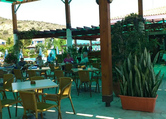 Hylatio Tourist Village Aparthotel